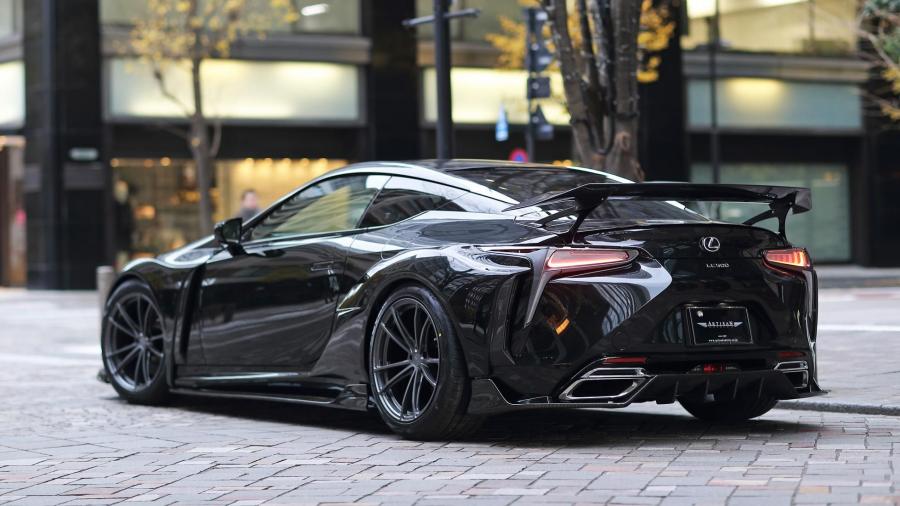  Lexus LC500 by Artisan Spirits 2019 года  (фото 7 из 11)